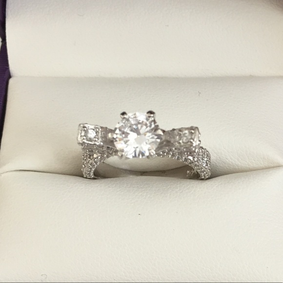 Cubic zirconia sterling silver ring - Picture 3 of 7